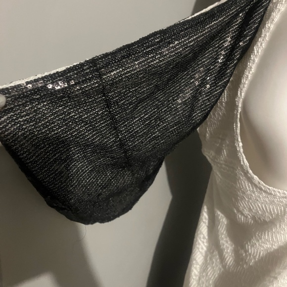 Knit Paris tank with sequins hood - Picture 4 of 5